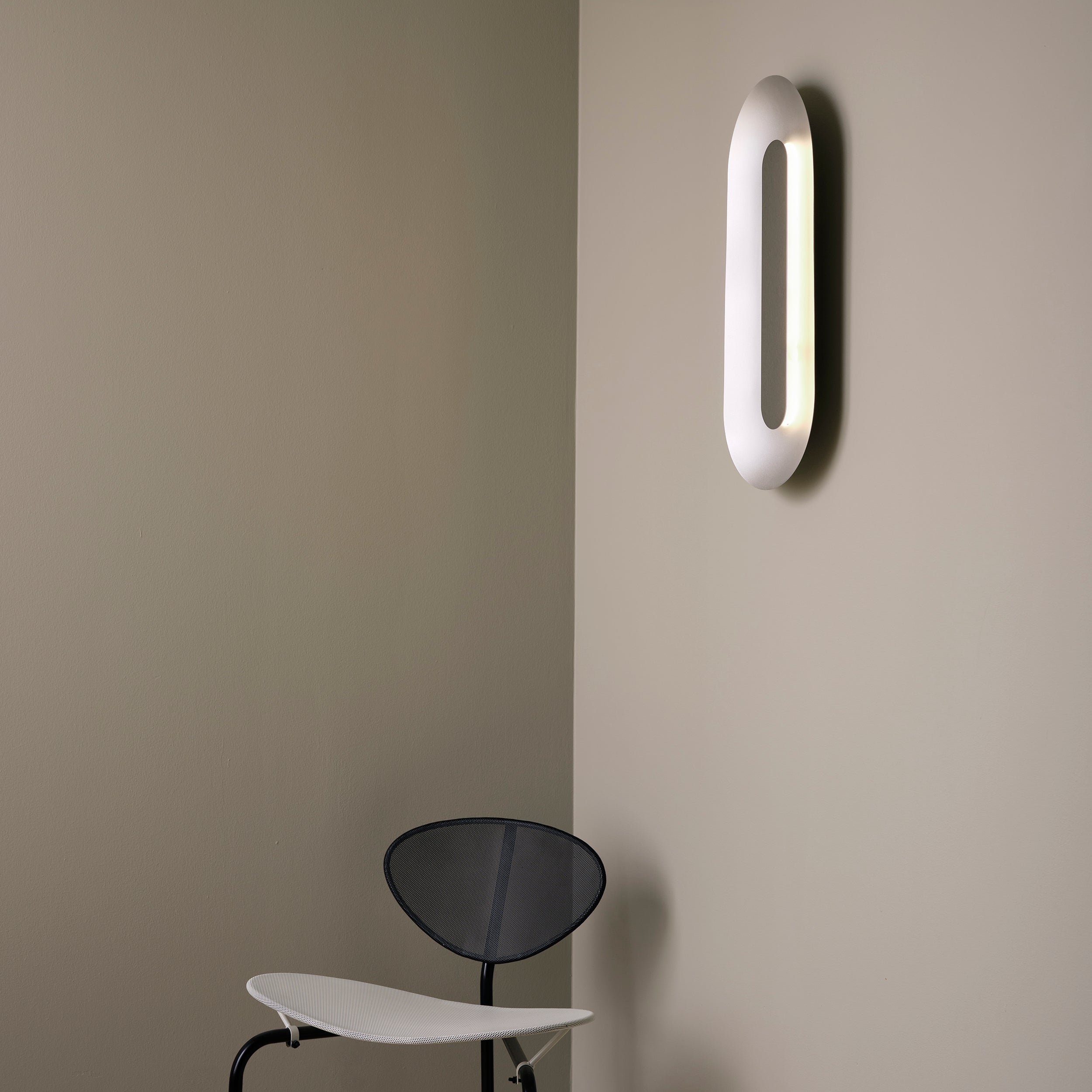 Sasi Wall/Ceiling Lamp