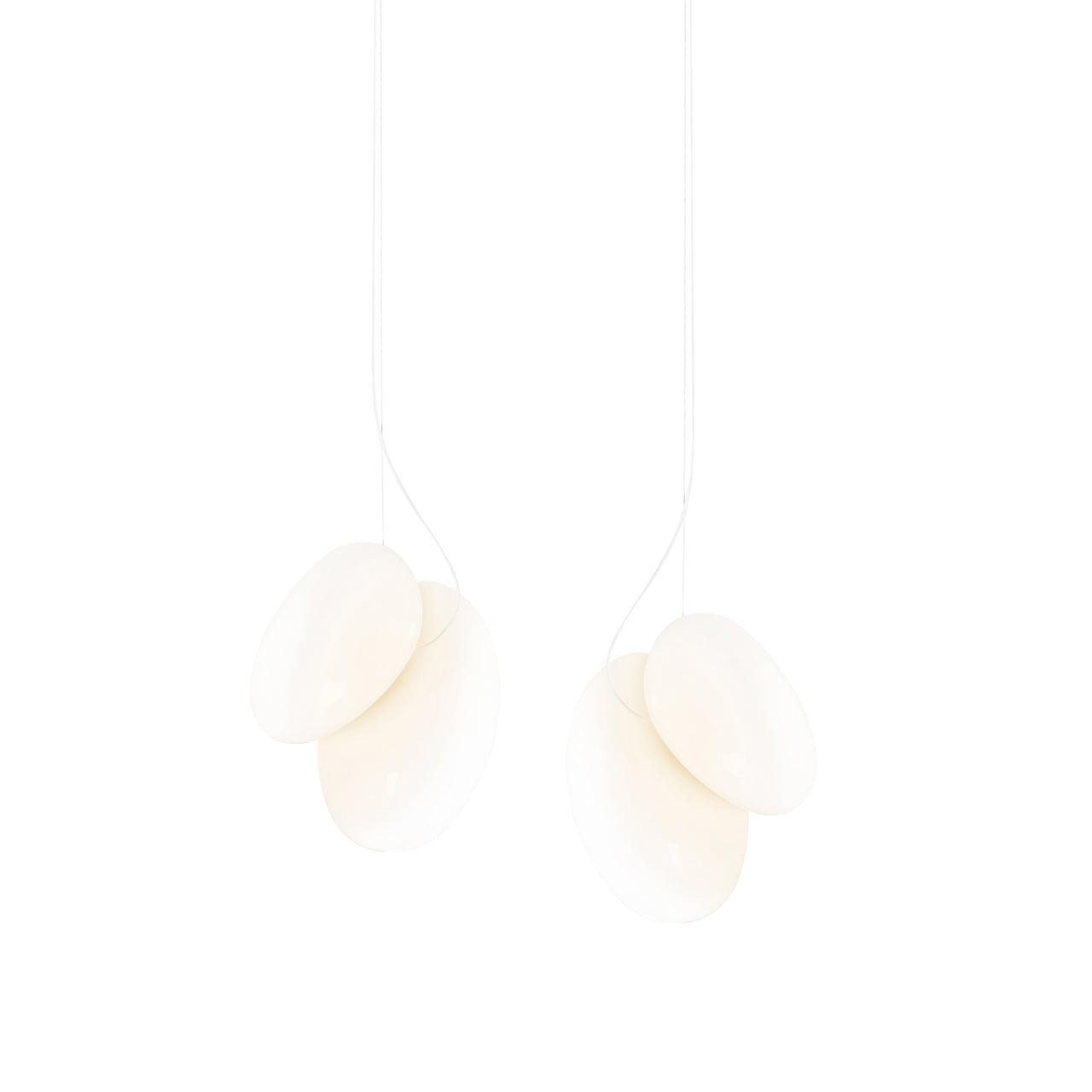 Pebble Linear 2 Pendant Light: A + C + Pearl