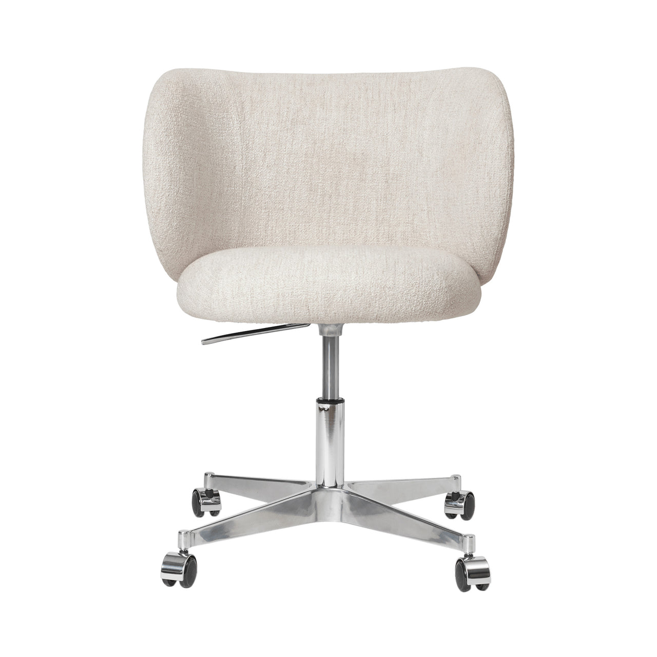 Rico Dining Chair: Castors