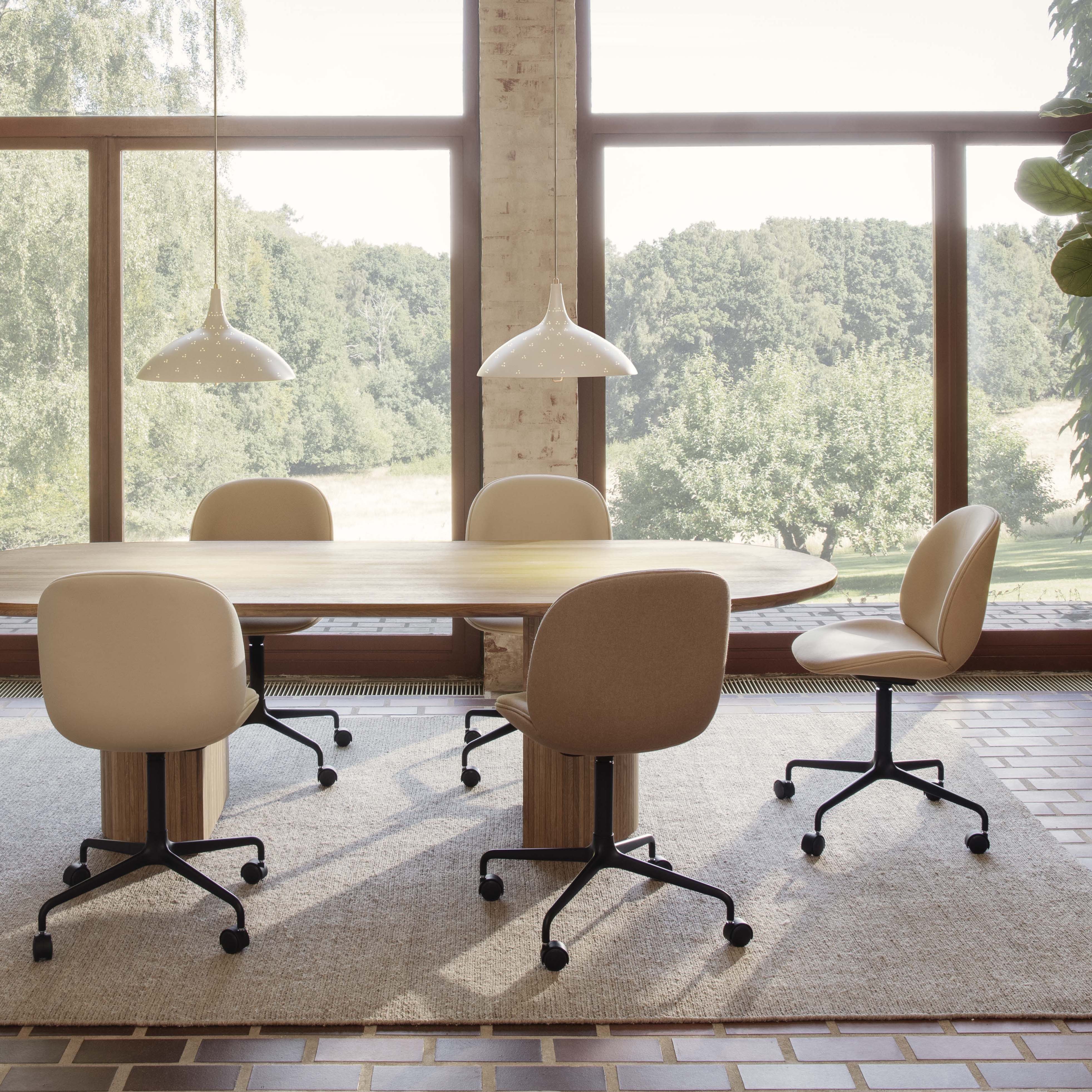 Beetle Meeting Chair: 4-Star Swivel Base with Castors + Full Upholstery