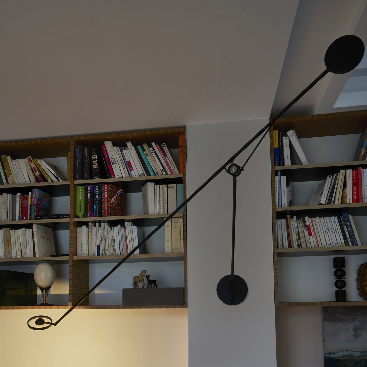 Aaro Wall Lamp