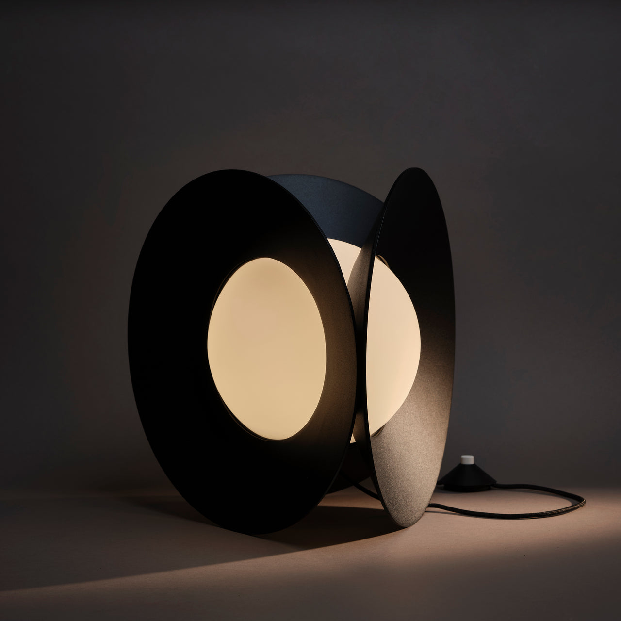 Armen Table Lamp