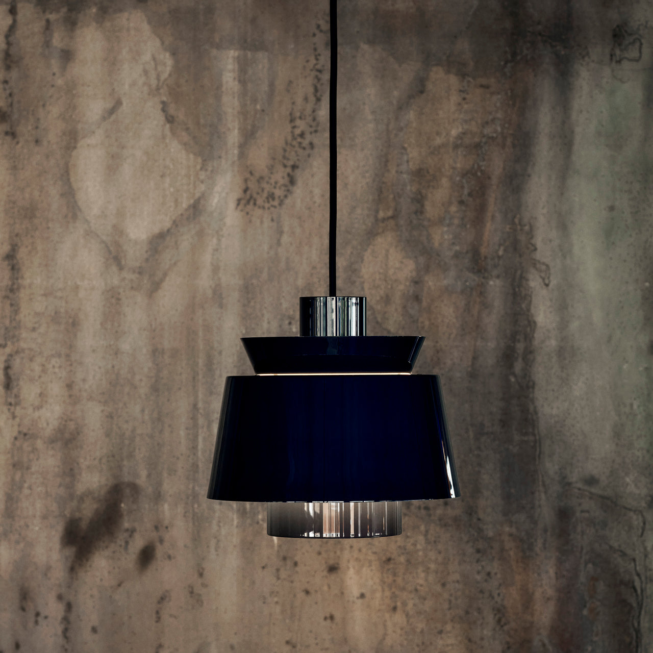 Utzon Lamp JU1: Anniversary Edition