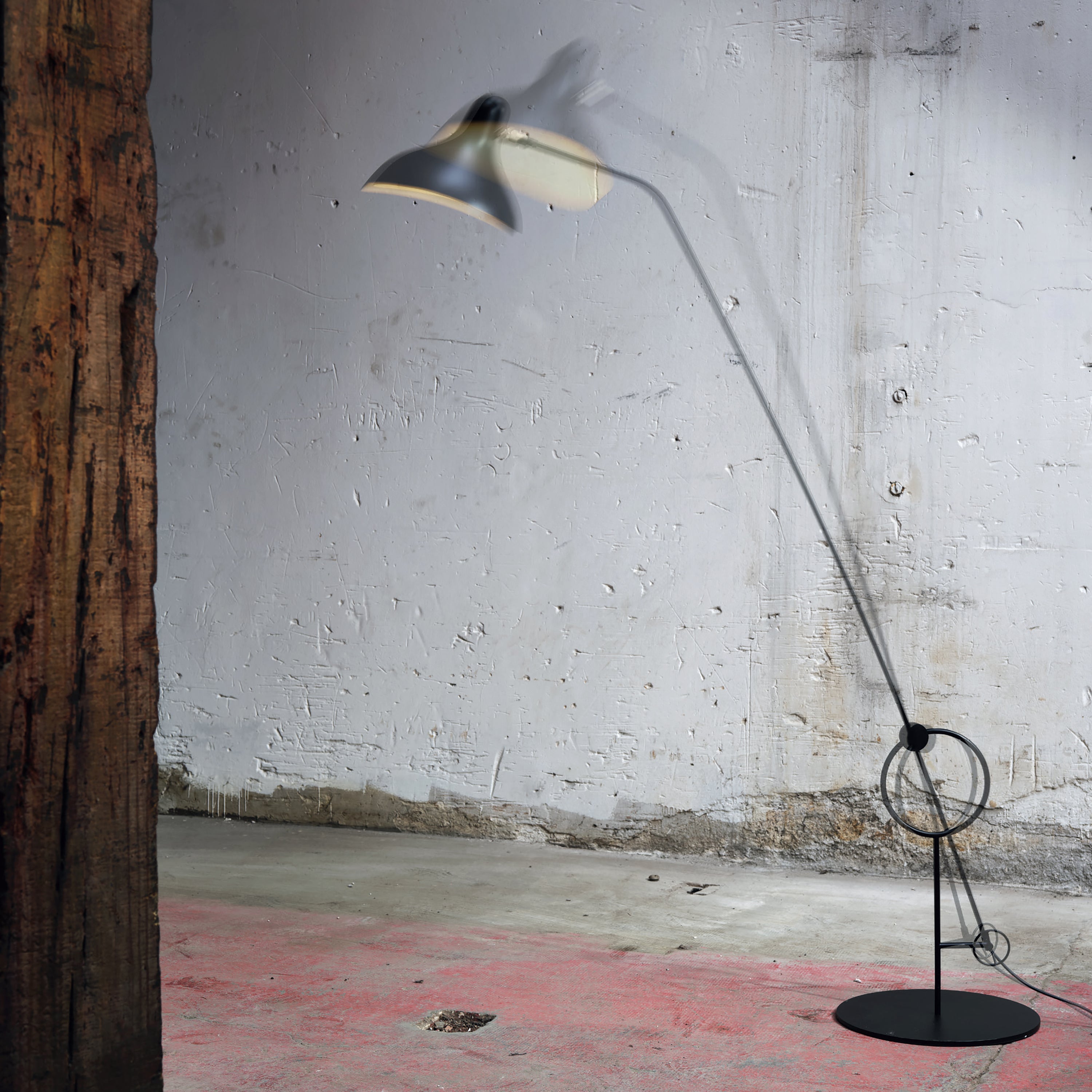 Mantis BS8 L Floor Lamp