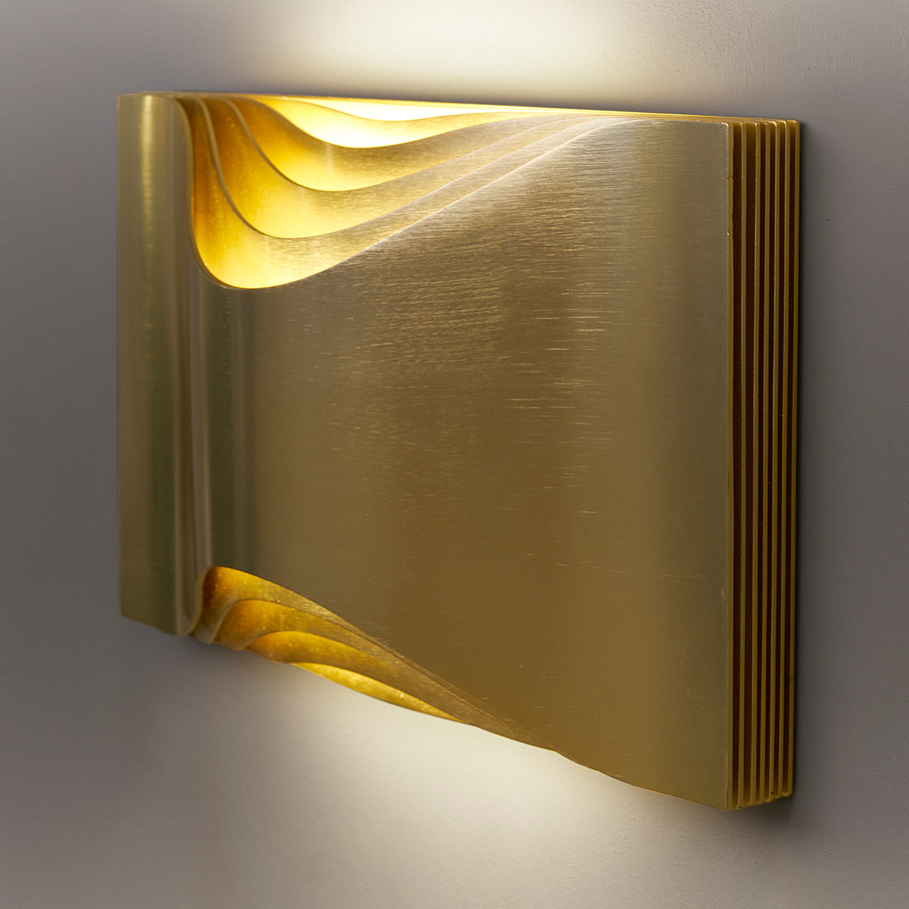 Respiro Wall Lamp