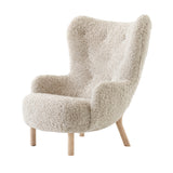Petra Lounge Chair VB3: Oiled Oak + Sheepskin Moonlight