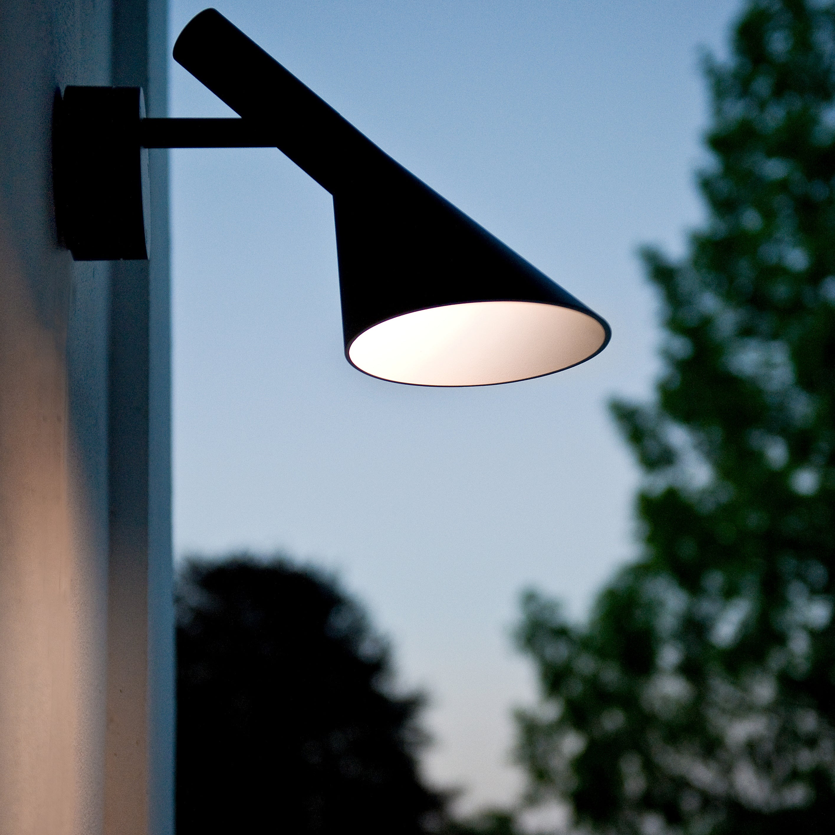 AJ 50 Outdoor Wall Lamp