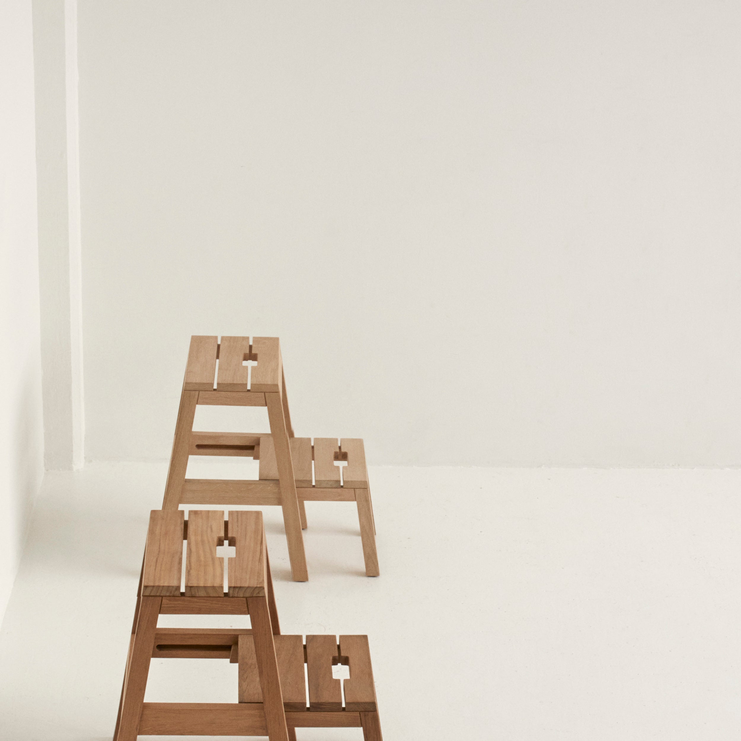 Dania Step Ladder