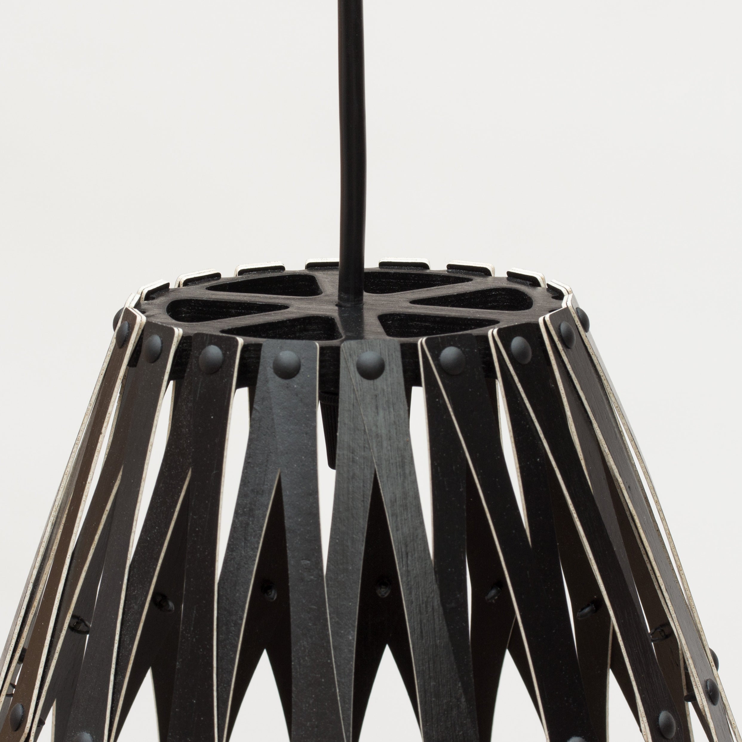 Kōura Pendant Light: Medium