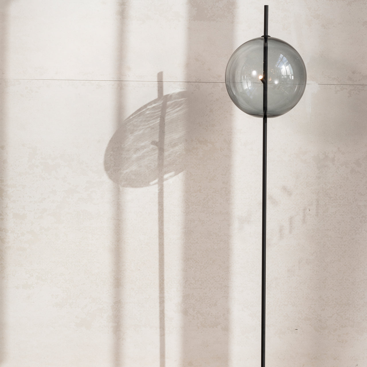 Point Floor Lamp