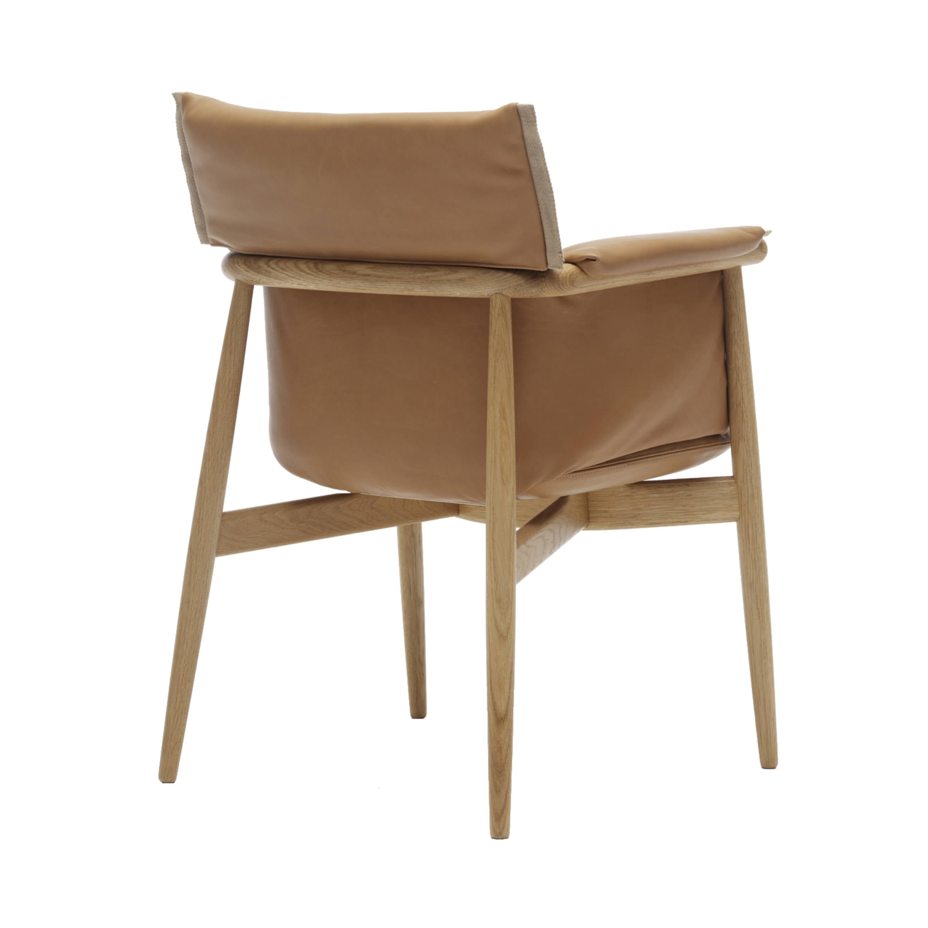 E005 Embrace Armchair: Natural Edging Strip + Oiled Oak