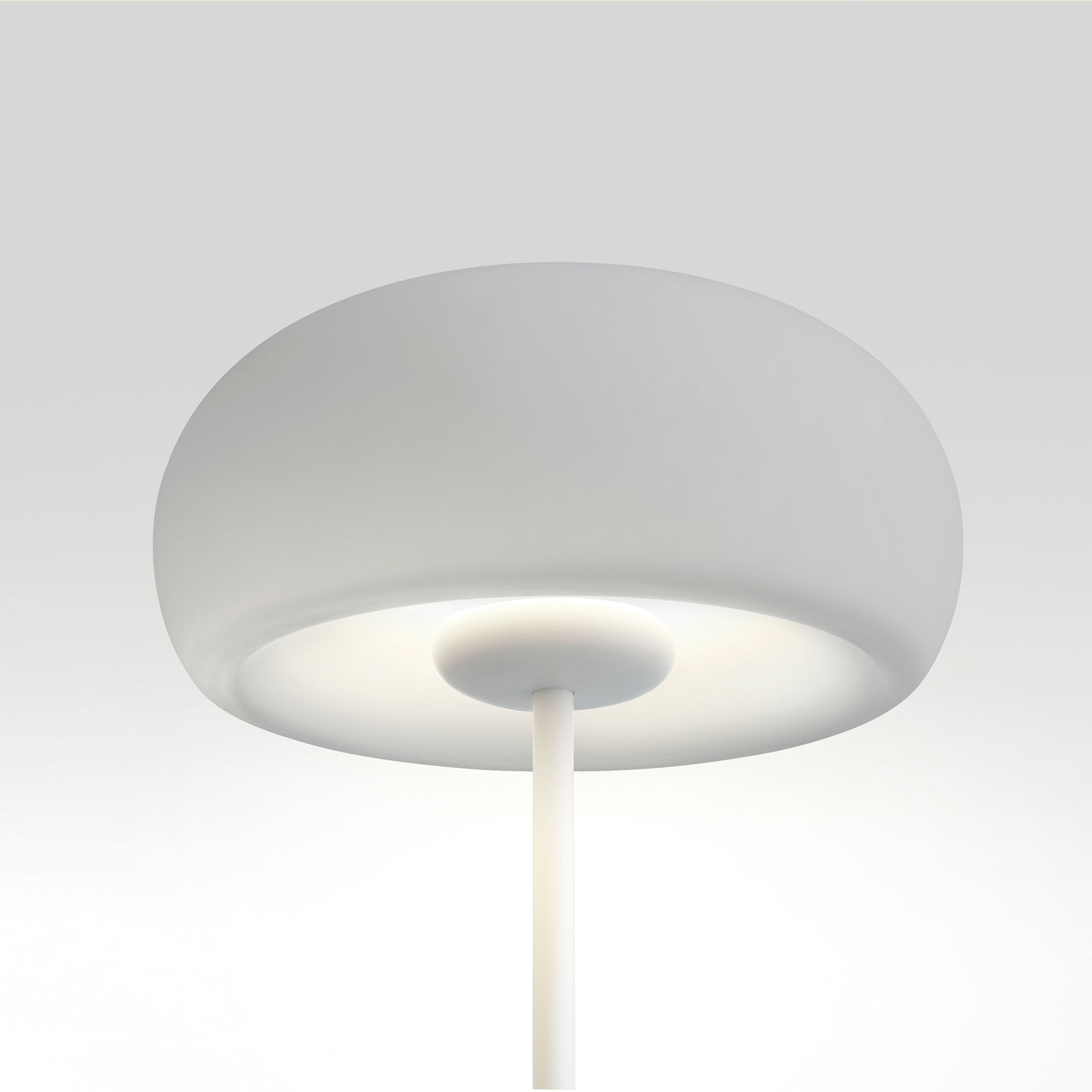 Vetra Floor Lamp