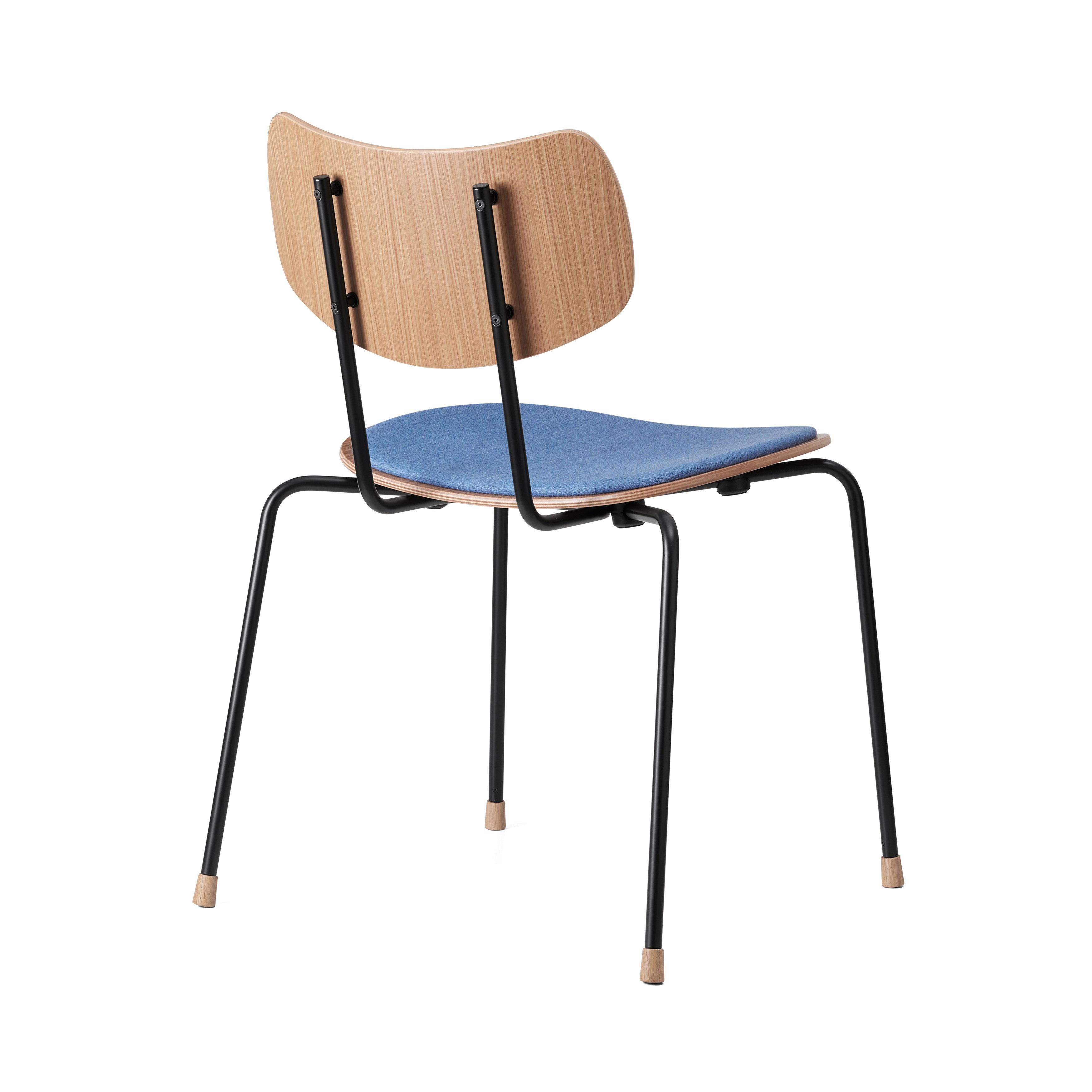 VLA26P Stacking Vega Chair: Lacquered Oak